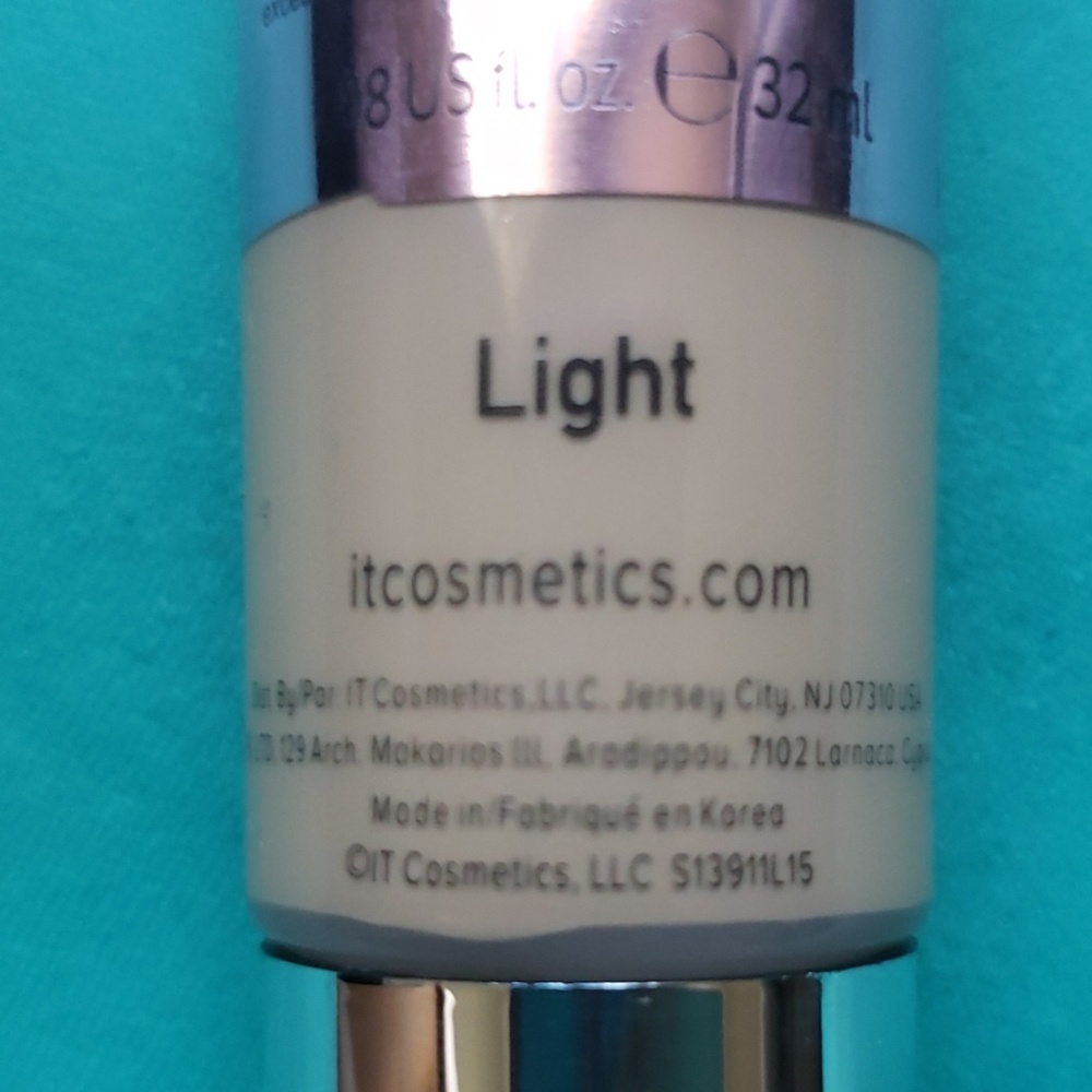 New♥️ It Cosmetics CC Illumination Cream in Light - Picture 2 of 4